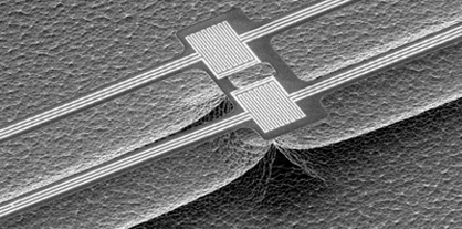 One-dimensional quantum transport across multiple nanowire junctions